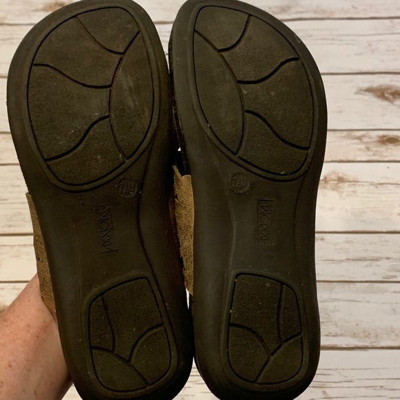 Axxiom Slip On Sandals Bronze Color - Picture 7 of 7